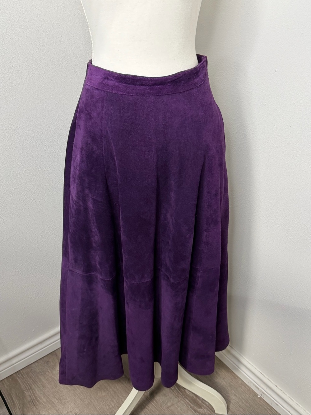 Hunt Club Women's Purple Suede A-Line Midi Skirt Size 6